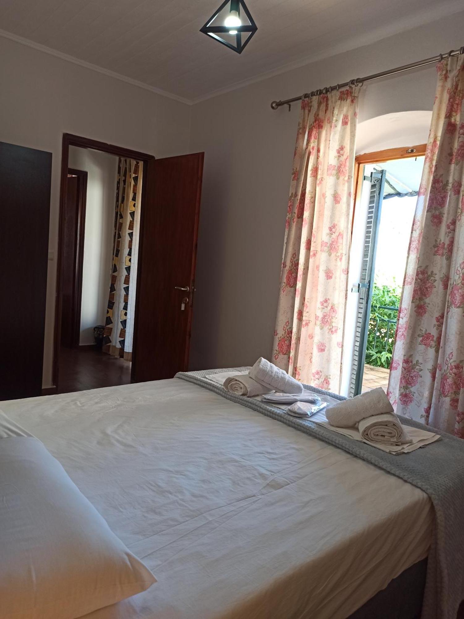 Poseidon Apartments ไกออส ภายนอก รูปภาพ