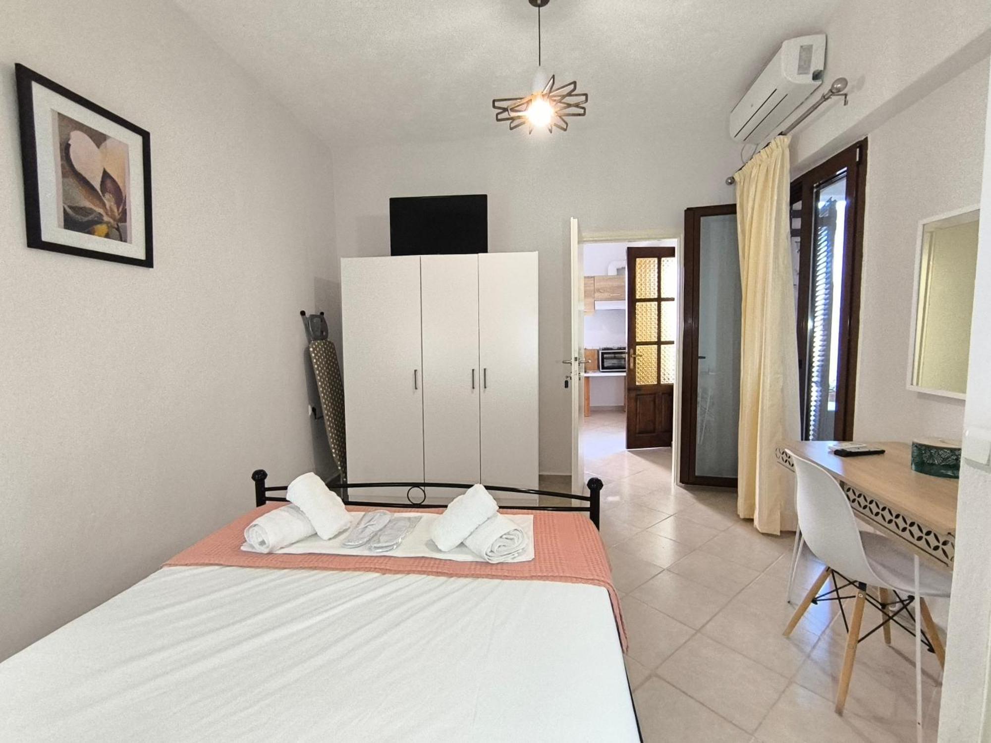 Poseidon Apartments ไกออส ภายนอก รูปภาพ